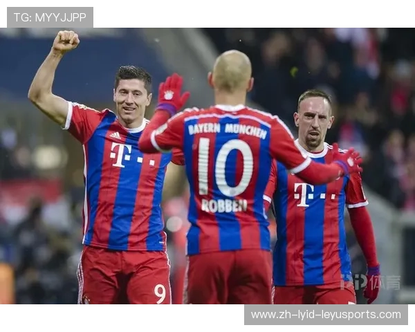 黑白条纹的荣耀与挣扎 意大利足球豪门传奇与衰退之路探秘